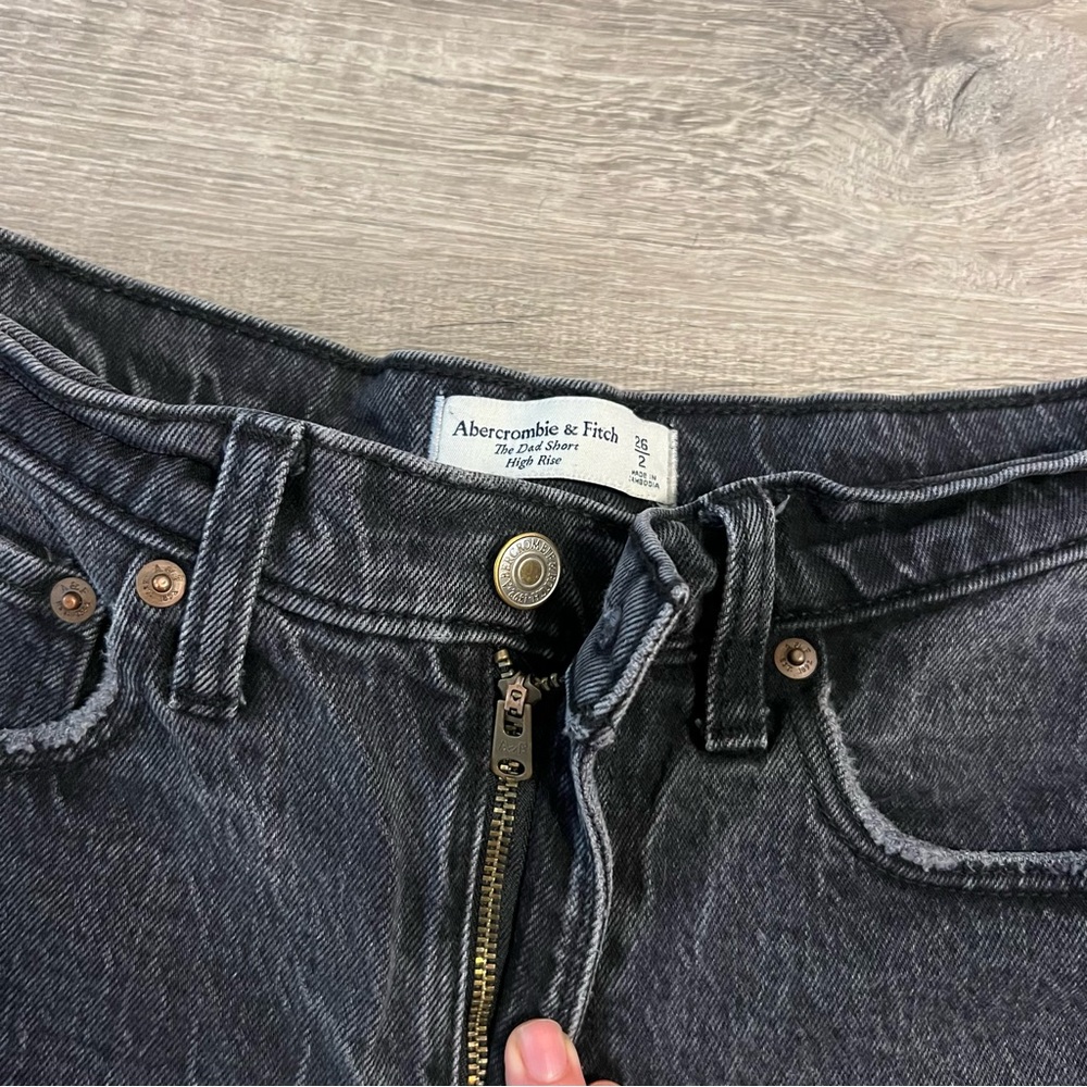 Abercrombie & Fitch black dad shorts - Picture 2 of 3